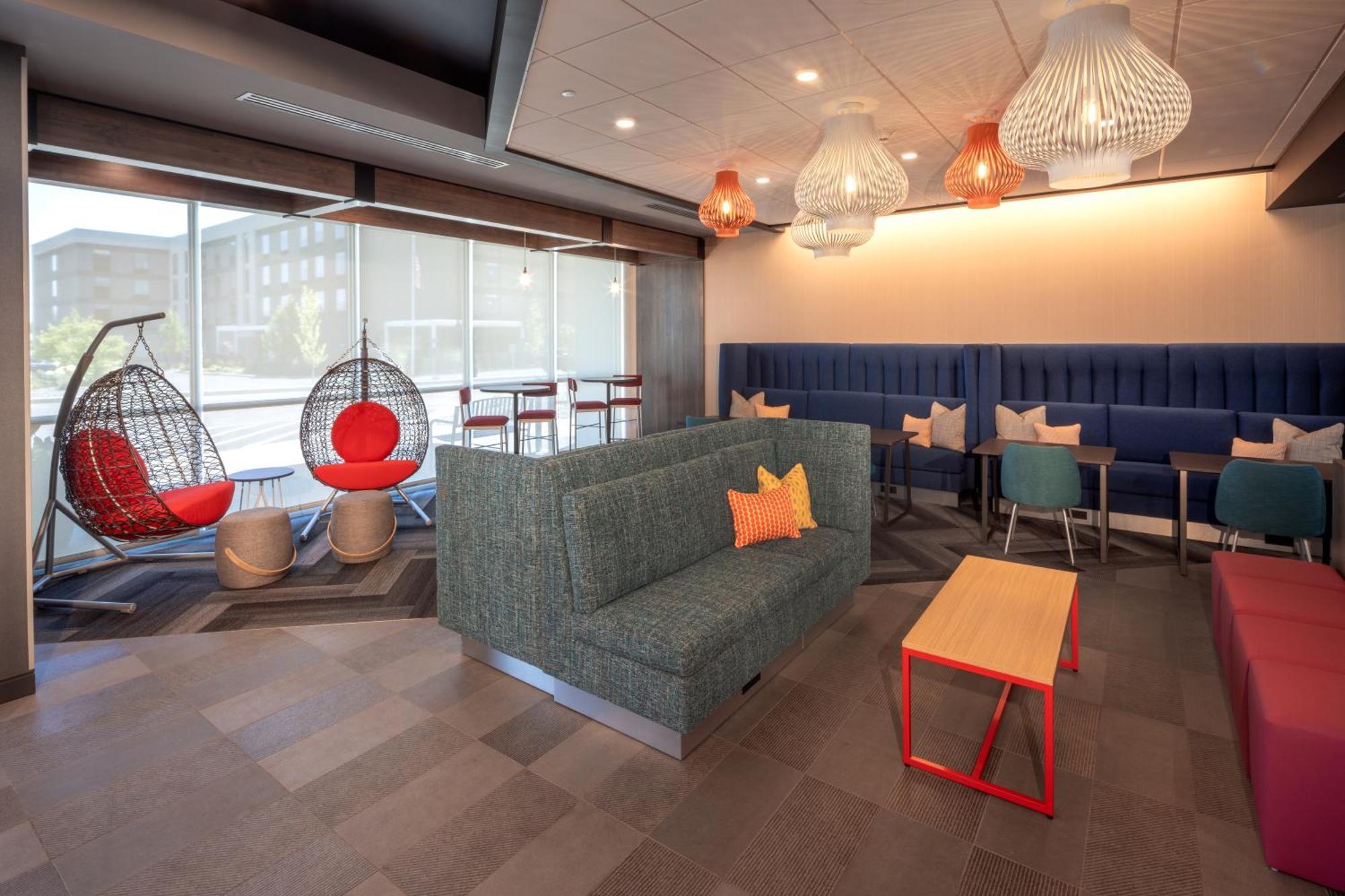 Hotel Tru By Hilton Yakima Airport Exterior foto